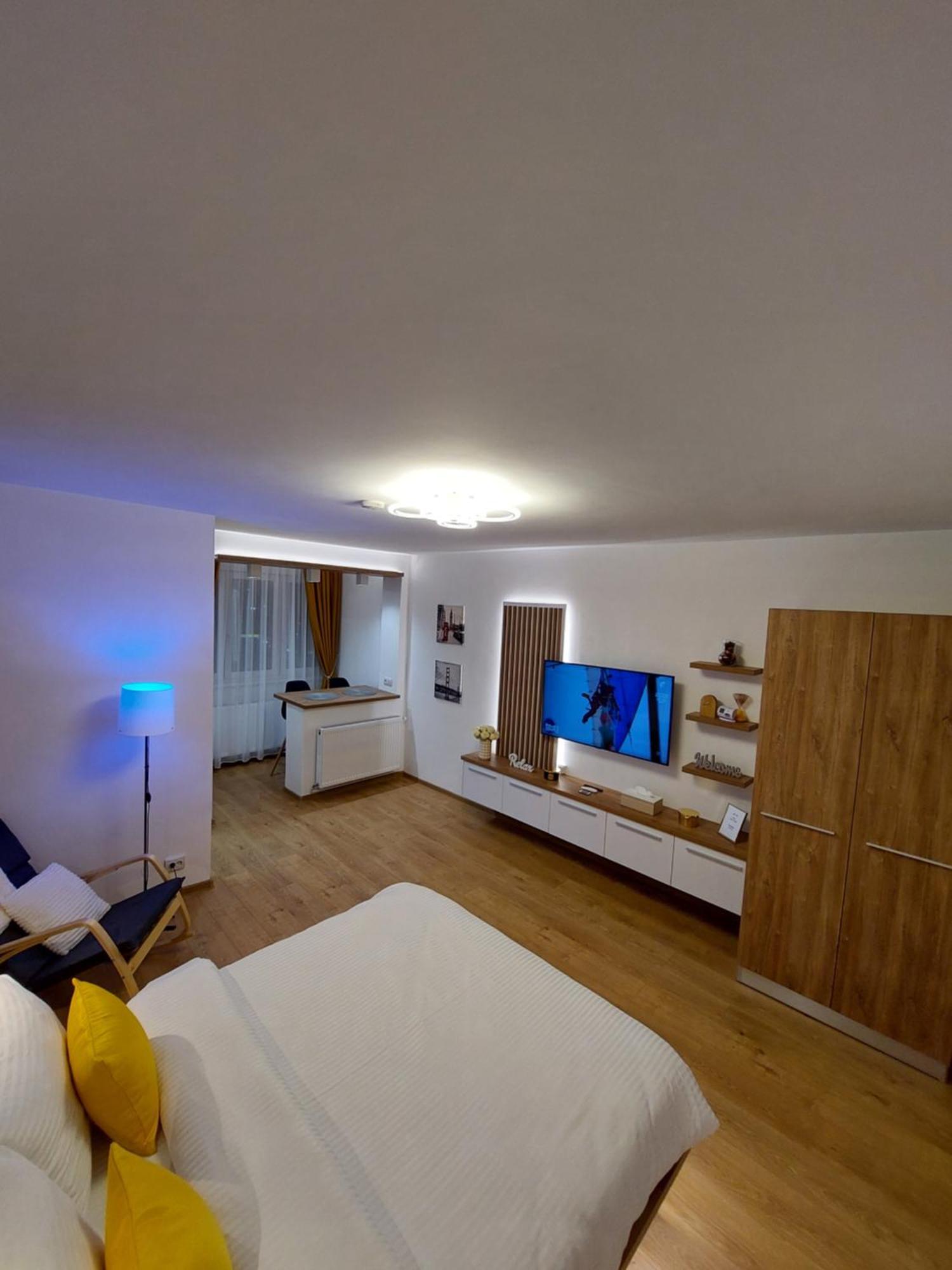 Onyx - Vision Aparthotel Brasov Exterior photo
