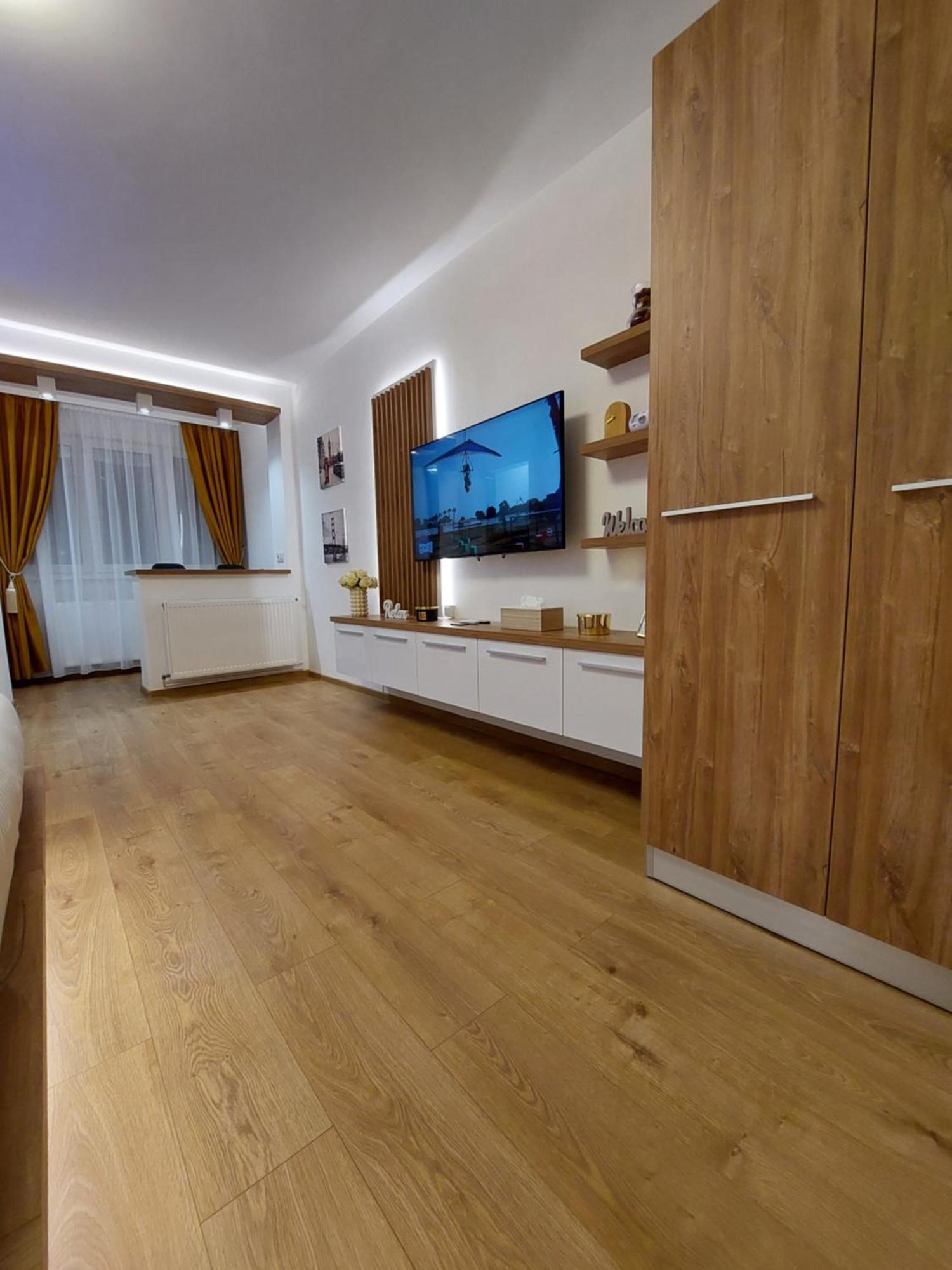 Onyx - Vision Aparthotel Brasov Exterior photo